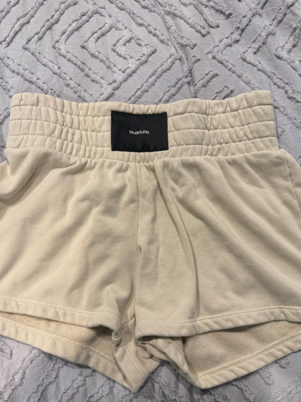 TALENTLESS Cream Elastic-Waist Lounge Shorts